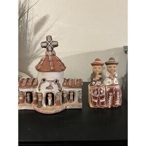 Peruvian Folk Art Pottery Cathedral Church and Storytellers